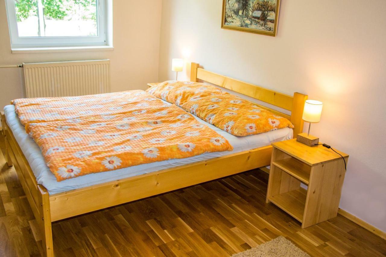 Ubytovanie U Jozefa Červený Kláštor Exterior foto